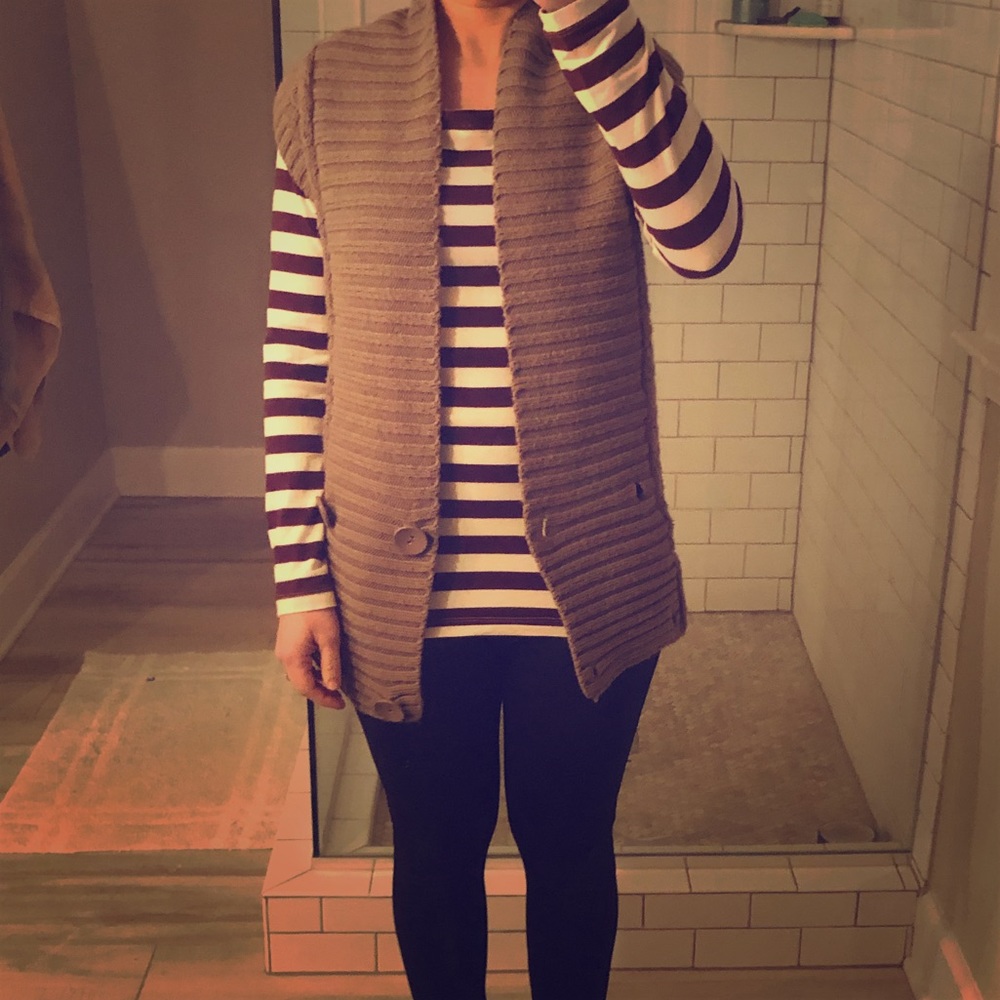 3/$20 H&M brown vest